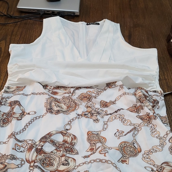 Dress - Picture 3 of 6